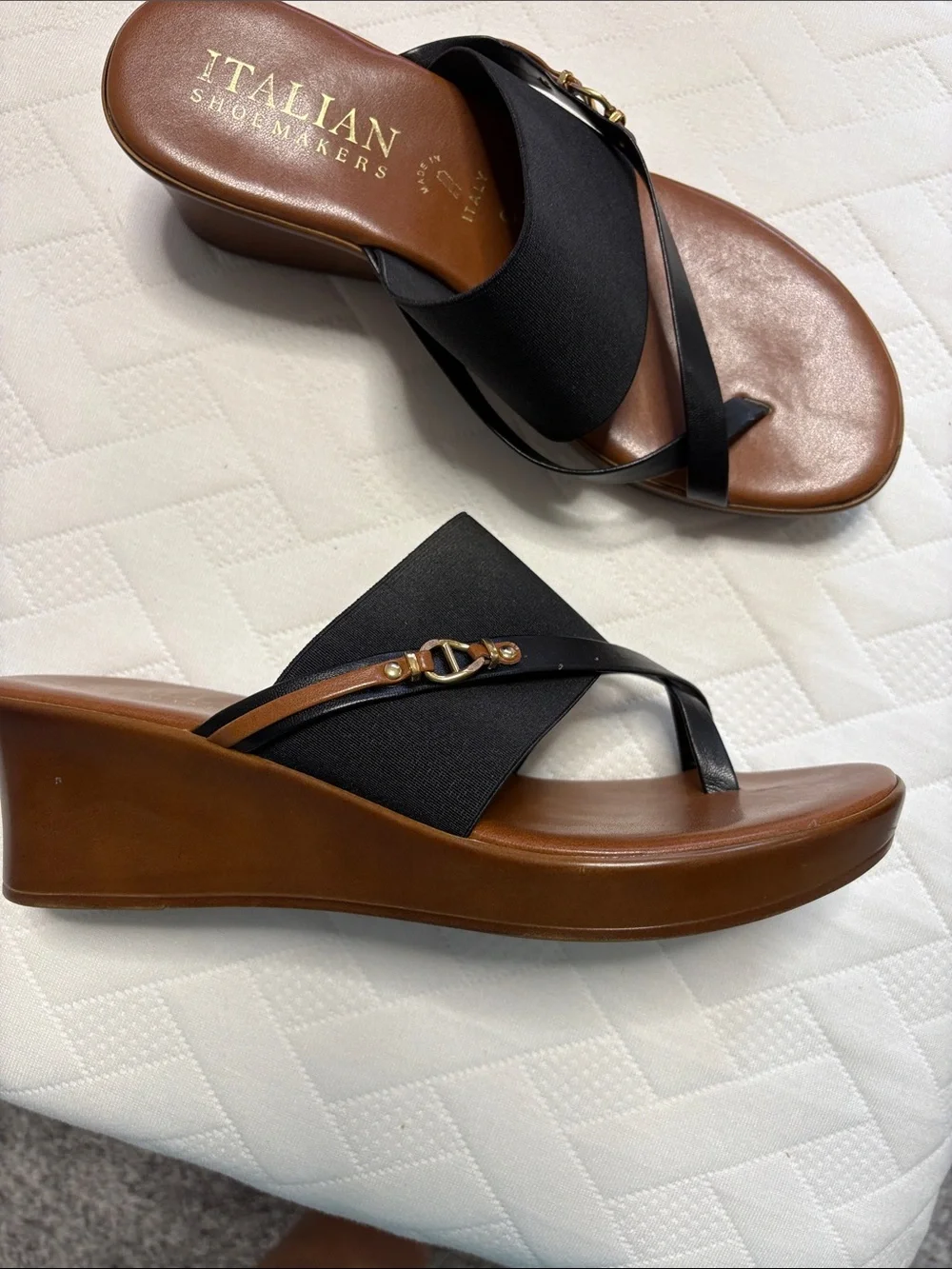 Italian Shoemakers Black and Brown Elastic Crossband Slide Sandals size 9
